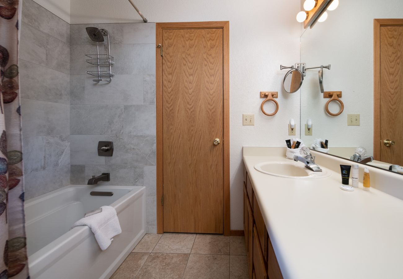 Condominium in Frisco - Mountain Side #200J