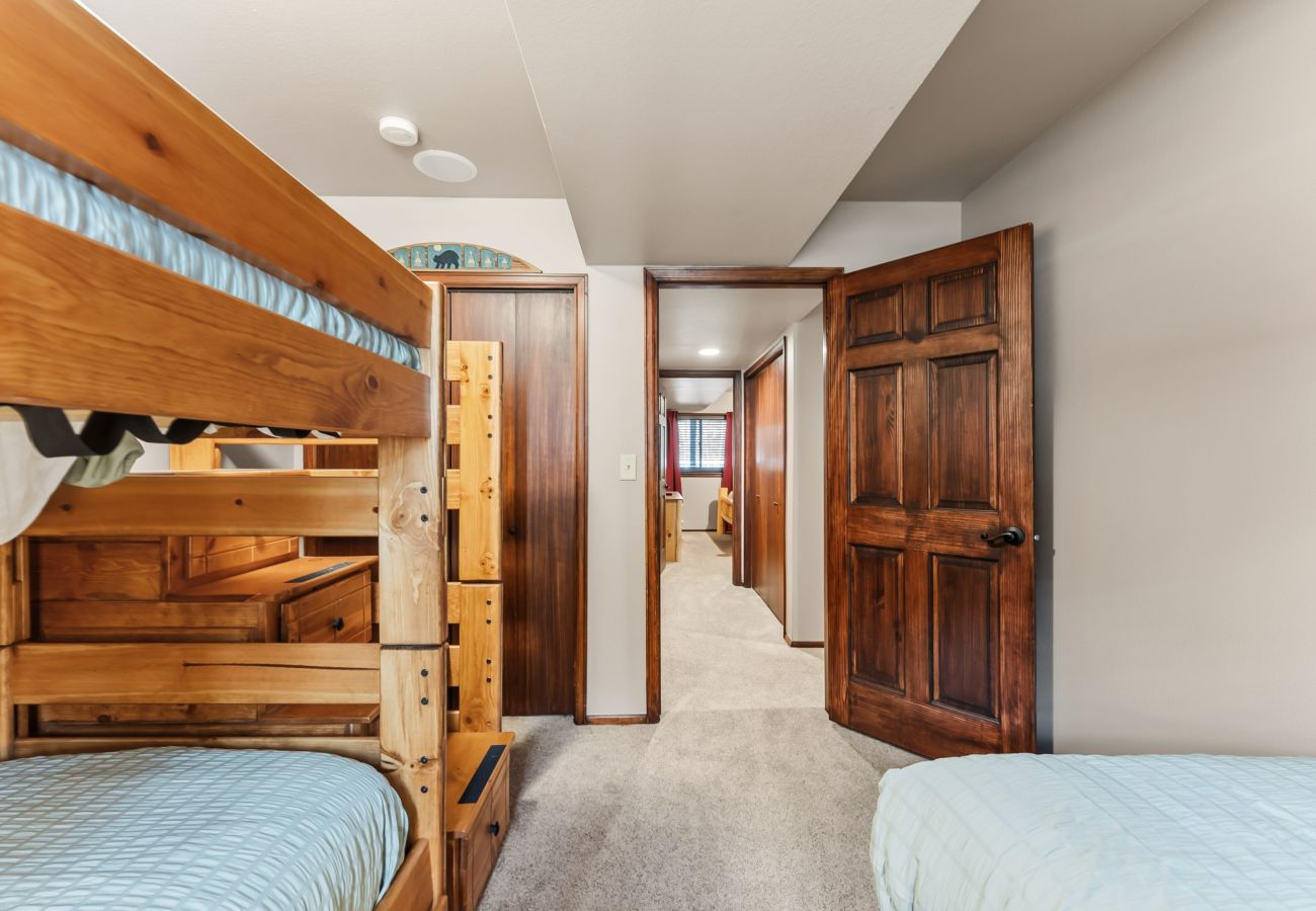 Townhouse in Breckenridge - Village Point #102