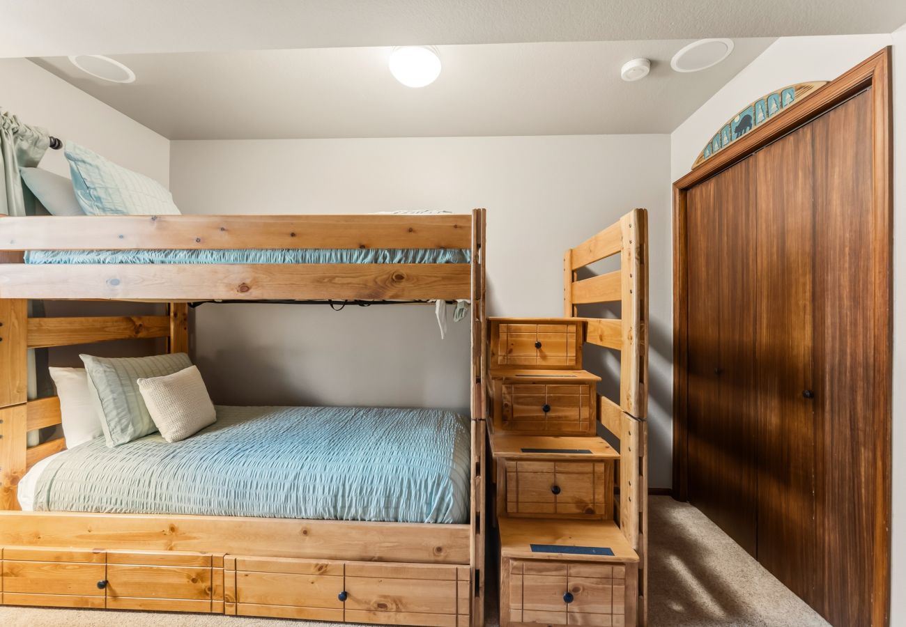 Townhouse in Breckenridge - Village Point #102