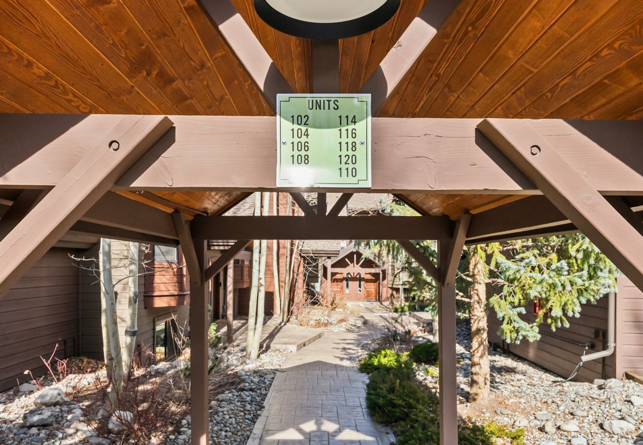 Townhouse in Breckenridge - Village Point #102