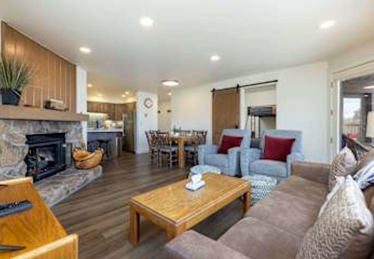 Condominium in Breckenridge - Woods Manor #201B
