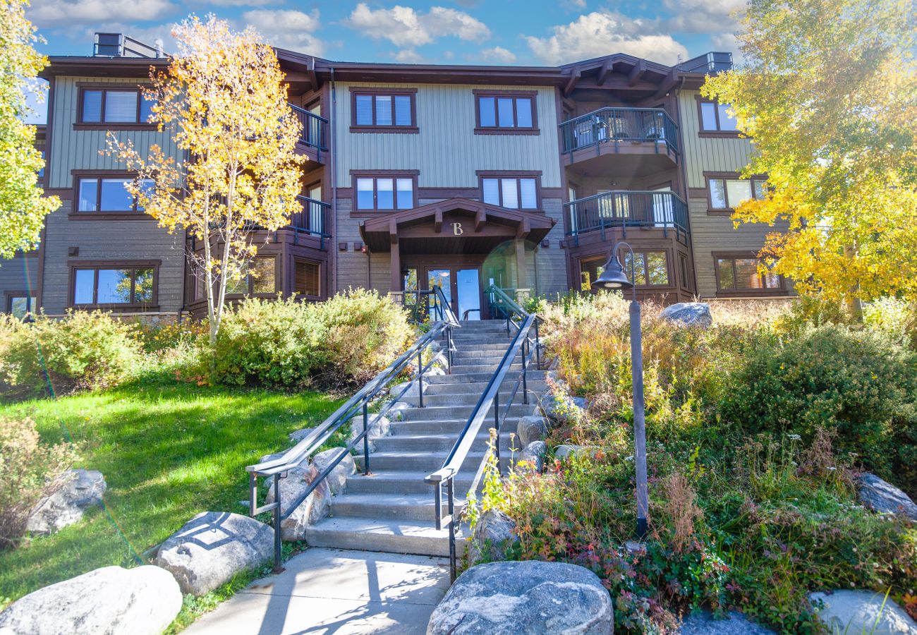 Condominium in Breckenridge - Woods Manor #201B