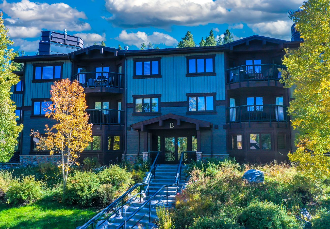Condominium in Breckenridge - Woods Manor #201B